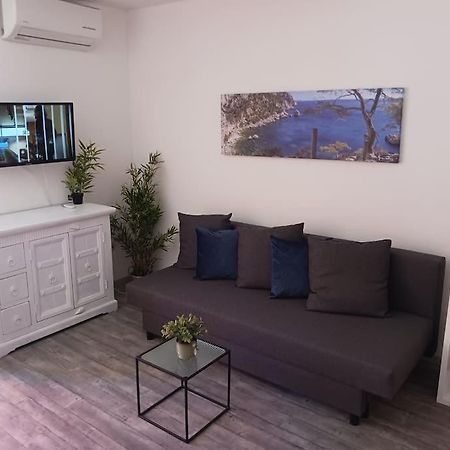Studio Meuble Bord De Mer Bormes-les-Mimosas Dış mekan fotoğraf